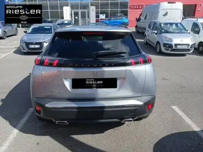 Photo 16 Peugeot 2008  PureTech 130 S&S EAT8