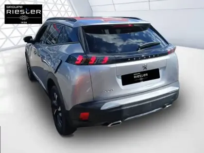 Photo 6 Peugeot 2008  PureTech 130 S&S EAT8