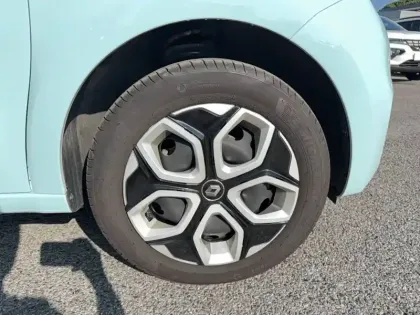 Photo 16 Renault Twingo  III E-Tech