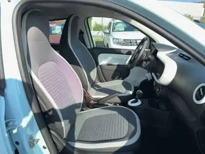 Photo 8 Renault Twingo  III E-Tech