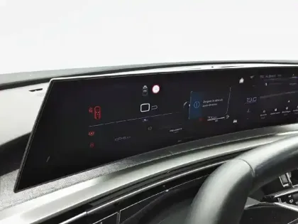 Photo 9 Peugeot 3008  Hybrid 136 e-DCS6