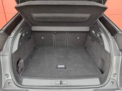 Photo 24 Peugeot 3008  Hybrid 136 e-DCS6