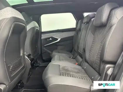 Photo 8 Peugeot 5008  Hybrid 145 ch e-DCS6