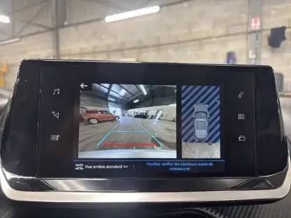 Photo 16 Peugeot 2008  PureTech 100 S&S BVM6