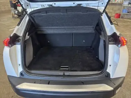Photo 5 Peugeot 2008  PureTech 100 S&S BVM6