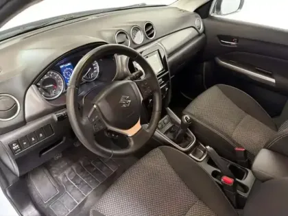 Photo 8 Suzuki Vitara 1.0 Boosterjet Style