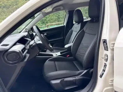 Photo 8 Jeep Avenger  Electrique 156ch 115kW Altitude