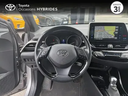 Photo 8 Toyota C-HR  122h Graphic 2WD E-CVT RC18