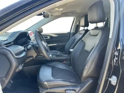 Photo 8 Jeep Compass  1.3 GSE T4 150ch Limited 4x2 BVR6