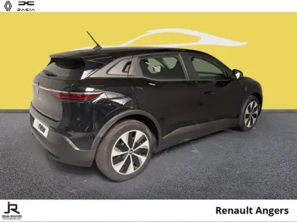 Photo 12 Renault Megane  E-Tech Electric EV60 130ch Evolution ER super charge -C