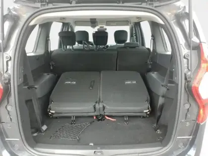 Photo 23 Dacia Lodgy  1.5 Blue dCi 115ch Stepway 7 places E6D-Full