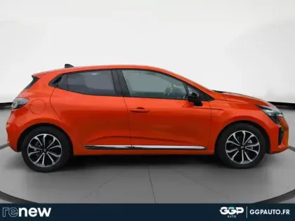 Photo 5 Renault Clio  1.6 E-Tech 145ch full hybrid Techno