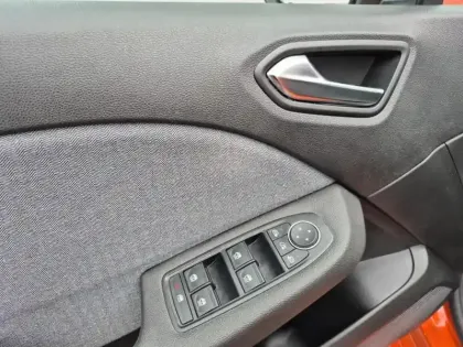 Photo 11 Renault Clio  1.6 E-Tech 145ch full hybrid Techno
