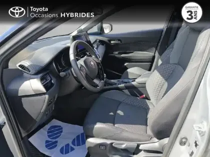 Photo 12 Toyota C-HR  1.8 Hybride 122ch Design Ultimate E-CVT