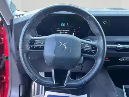 Photo 11 DS DS 4  E-TENSE 225ch Performance Line +