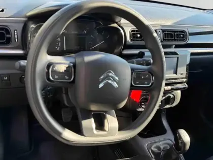 Photo 11 Citroën C3  1.2 PureTech 83ch S&S YOU!