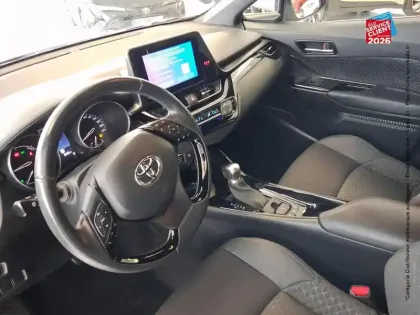 Photo 14 Toyota C-HR  1.8 Hybride 122ch Design Ultimate E-CVT