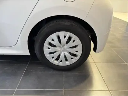 Photo 9 Toyota Yaris  116h Dynamic 5p MC24