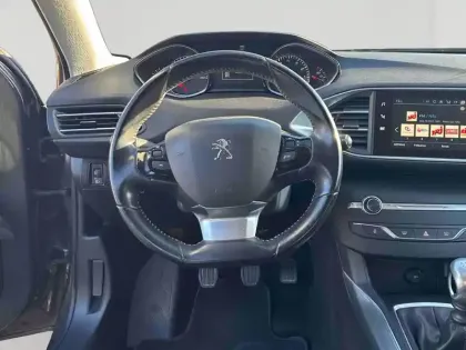 Photo 11 Peugeot 308  1.2 PureTech 130ch ?6.c S&S Allure