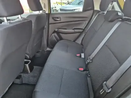Photo 9 Suzuki Swift  1.2 Dualjet Hybrid 83ch Pack