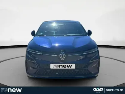 Photo 7 Renault Megane  E-Tech Electric EV60 220ch Iconic super charge -C