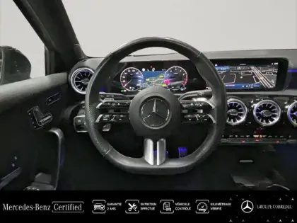 Photo 6 Mercedes Classe A  180 136ch AMG Line 7G-DCT