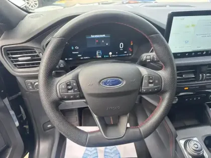 Photo 14 Ford Kuga  2.5 Duratec 243 ch Hybride Rechargeable ST-Line X Powershift