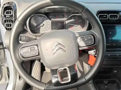 Photo 11 Citroën C3 Aircross  PureTech 110ch S&S Rip Curl