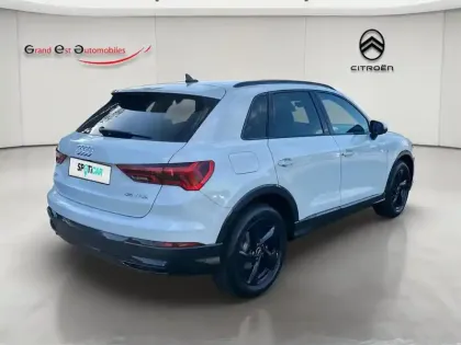 Photo 6 Audi Q3  35 TFSI 150ch Mild Hybrid Design S tronic 7