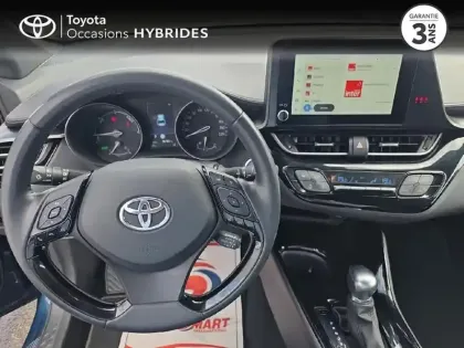 Photo 8 Toyota C-HR  1.8 Hybride 122ch Design Ultimate E-CVT