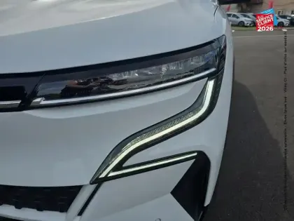 Photo 12 Renault Megane  E-Tech Electric EV60 220ch Iconic super charge