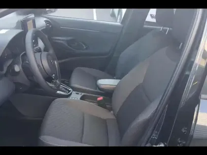 Photo 8 Toyota Yaris  Cross Hybride 130h 2WD Design
