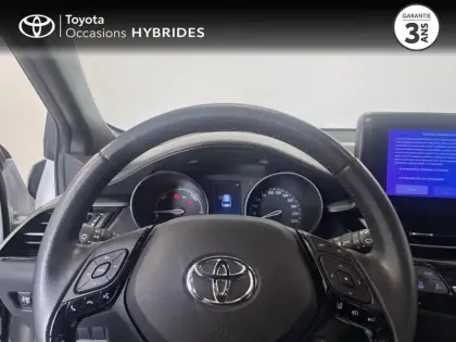 Photo 12 Toyota C-HR  1.8 Hybride 122ch Design Ultimate E-CVT