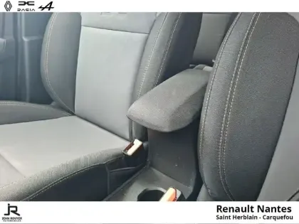 Photo 13 Dacia Jogger  1.6 hybrid 140ch Extreme+ 7 places