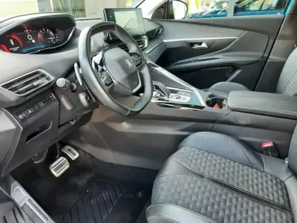 Photo 8 Peugeot 3008  1.2 PureTech 130ch S&S Roadtrip EAT8