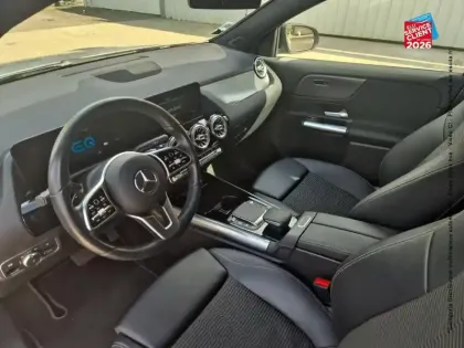 Photo 14 Mercedes GLA  250 e 160+102ch Progressive Line 8G-DCT