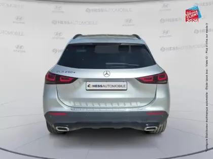 Photo 6 Mercedes GLA  250 e 160+102ch Progressive Line 8G-DCT