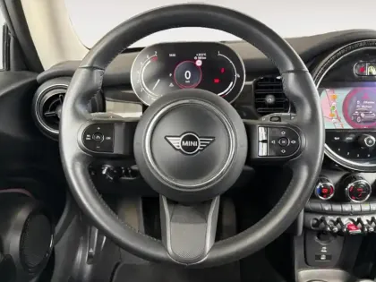 Photo 11 Mini Mini  Cooper 136ch  Edition Camden BVA7