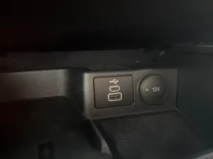 Photo 21 Ford Kuga Nouveau 2.5 Duratec 180 ch FlexiFuel FHEV E85 Powershift ST-Line