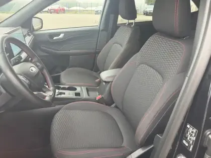 Photo 9 Ford Kuga Nouveau 2.5 Duratec 180 ch FlexiFuel FHEV E85 Powershift ST-Line