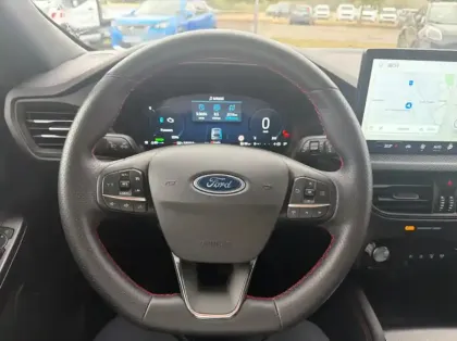 Photo 6 Ford Kuga Nouveau 2.5 Duratec 180 ch FlexiFuel FHEV E85 Powershift ST-Line