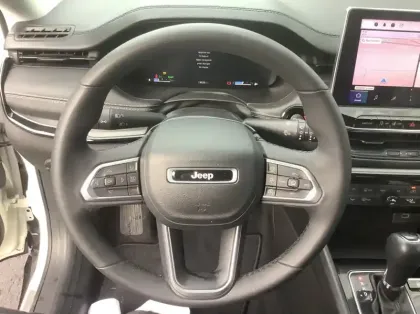 Photo 17 Jeep Compass 1.5 Turbo T4 130 ch e-Hybrid BVR7 S