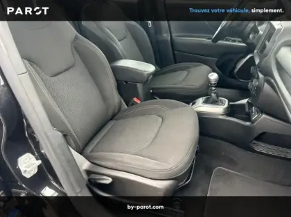 Photo 26 Jeep Renegade 1.6 MultiJet 120ch Limited