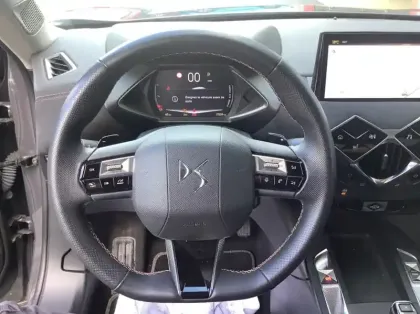 Photo 17 DS DS 3 Nouveau Hybride 145 e-DCT6 Etoile