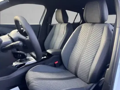 Photo 10 Peugeot 2008  Turbo 100 ch BVM6