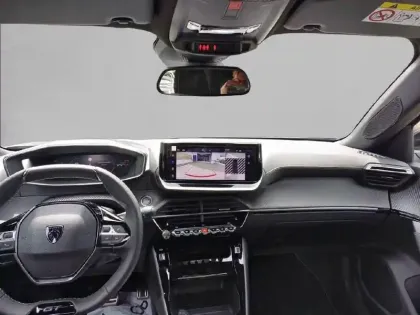 Photo 7 Peugeot 2008  Hybrid 145 ch e-DCS6