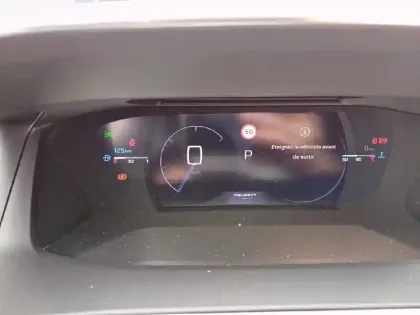 Photo 9 Peugeot 2008  Hybrid 145 ch e-DCS6
