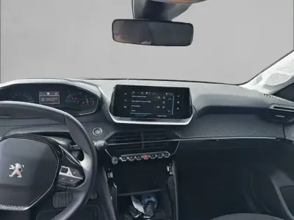 Photo 7 Peugeot 208  Electrique 50 kWh 136ch