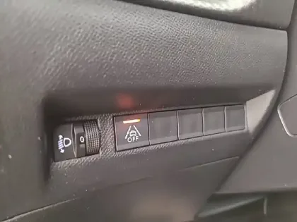 Photo 48 Peugeot 2008  Electrique 136 ch