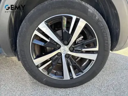 Photo 34 Peugeot 5008  PureTech 130ch S&S EAT8